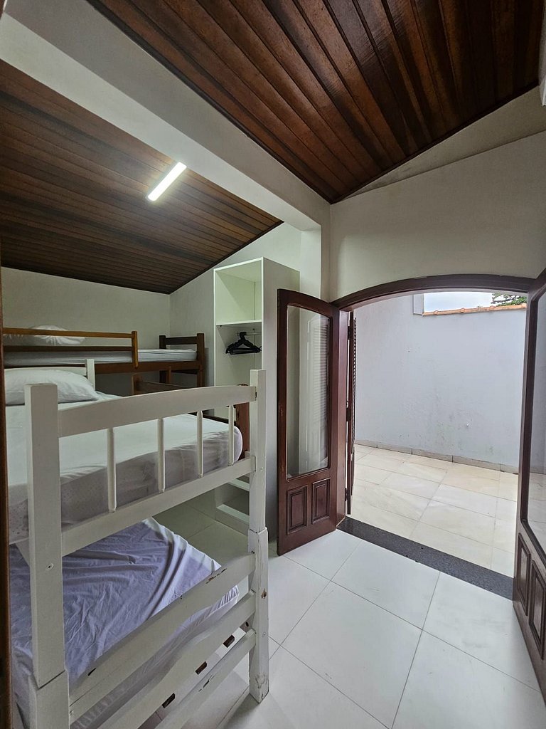 bwelcome - rancho pé na areia com ar condicionado